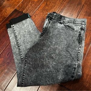38 Lularoe Skinny Jeans